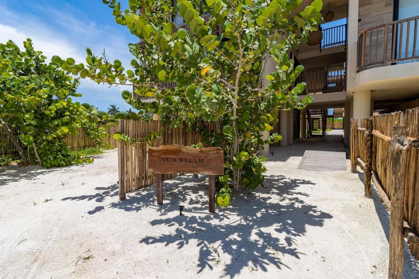 Pool View Loft Steps From The Ocean In Punta Cocos - C101 Hotel Ilha Holbox Exterior foto
